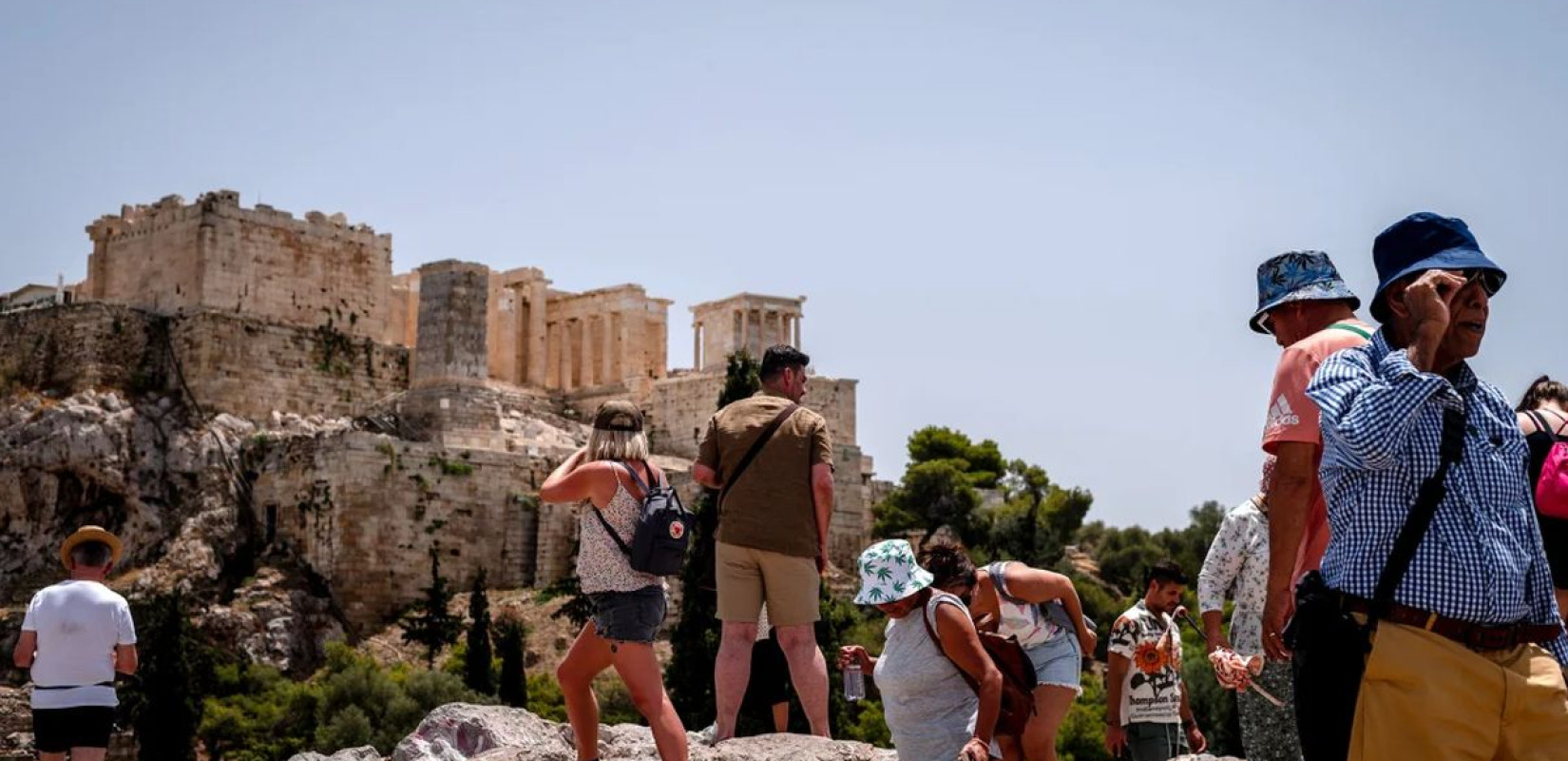 Τουρισμός: Άνοδος σε αφίξεις και έσοδα αλλά λιγότερες διανυκτερεύσεις το 2025