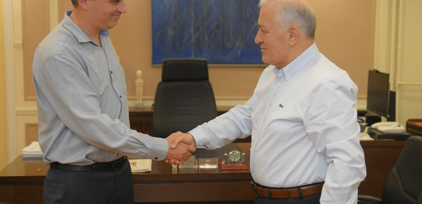 Συνάντηση Κυρίζογλου - Δήμα για την πλατφόρμα του τέλους επιτηδεύματος και την επιτάχυνση απόδοσης των πόρων στους δήμους