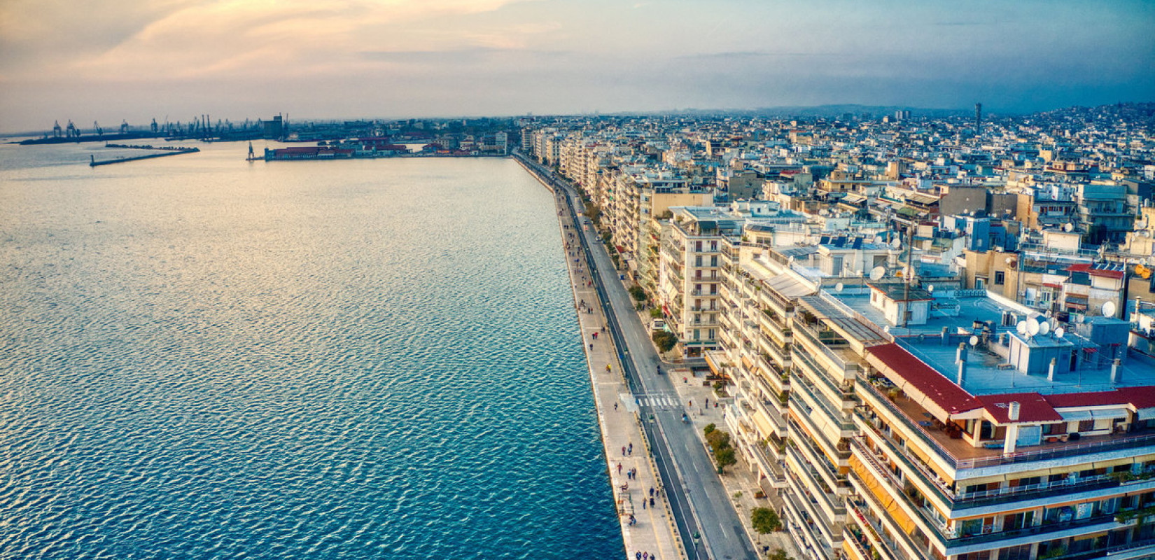 Καιρός: Με «εικοσάρια» και ανομβρία και αυτό το Σαββατοκύριακο