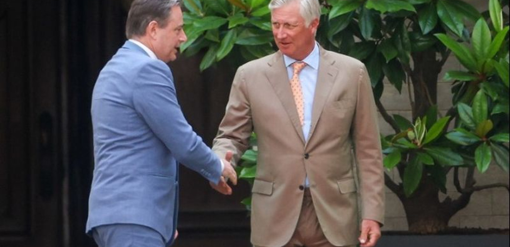 Βέλγιο: Απέτυχε ο πρώτος γύρος διαπραγματεύσεων για σχηματισμό κυβέρνησης - Παρέδωσε την εντολή ο ντε Βέβερ