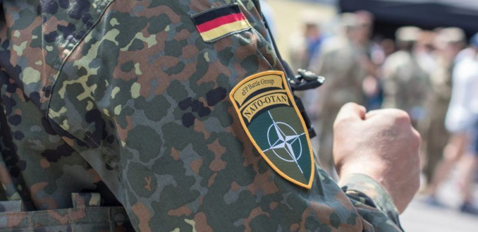 Γερμανία: Συμμαχία γερμανικών κινημάτων ειρήνης κατά της στρατιωτικής θητείας που επιβάλλει ο Μερτς