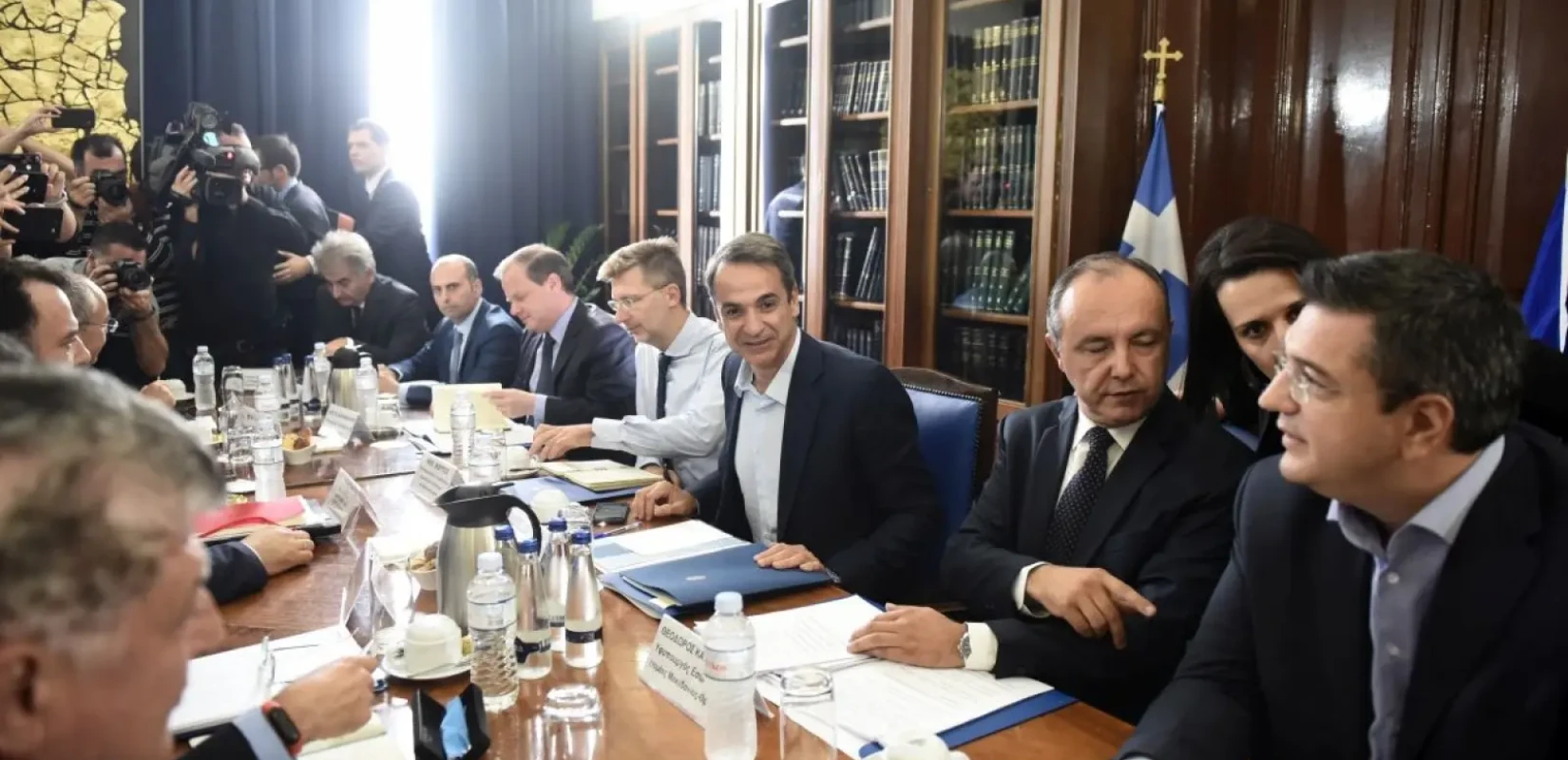 Η Τρίτη του Μητσοτάκη στη Θεσσαλονίκη, ο γάμος του Κασσελάκη και η μπάλα του Φιλόθεου.  Γράφει ο Μποξέρ*