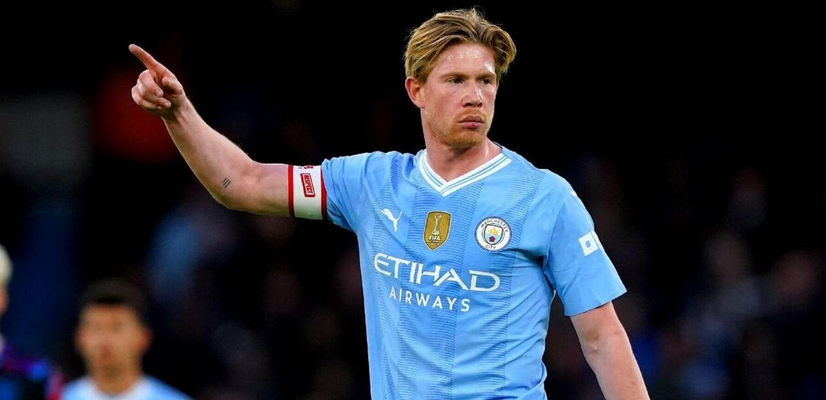 Επίθεση Ντε Μπρόινε σε FIFA και UEFA για το πρόγραμμα αγώνων: «Τους ενδιαφέρουν μόνο τα χρήματα»