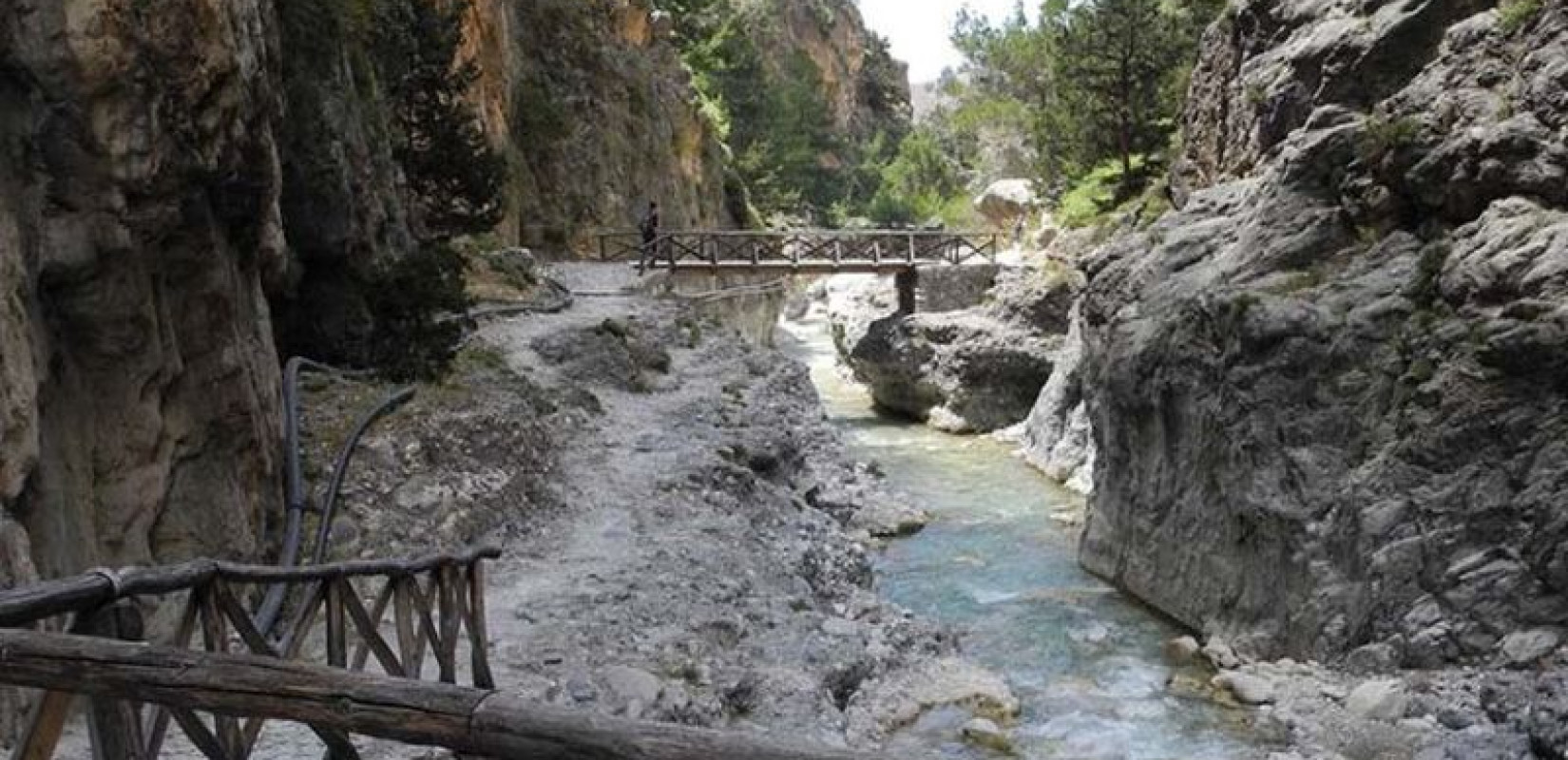 Κρήτη: Σώος ο τουρίστας που έπεσε από μεγάλο ύψος στο Φαράγγι Σαμαριάς - Πολύωρη επιχείρηση διάσωσης