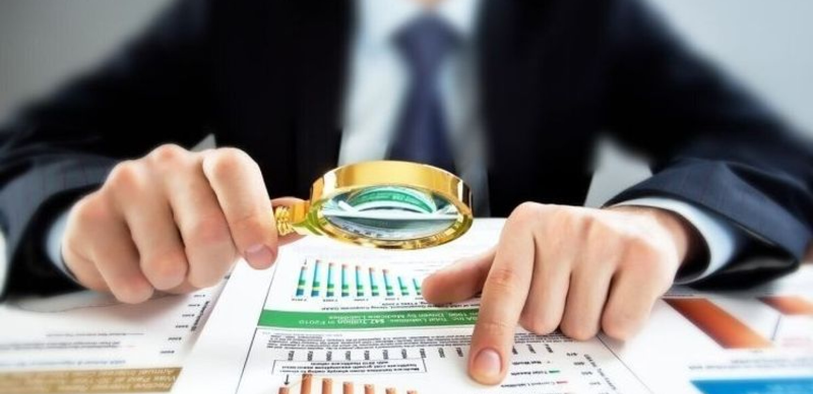Φορολογικές αλλαγές για τους ελεύθερους επαγγελματίες: Αυξήσεις το 2026, ελαφρύνσεις το 2027