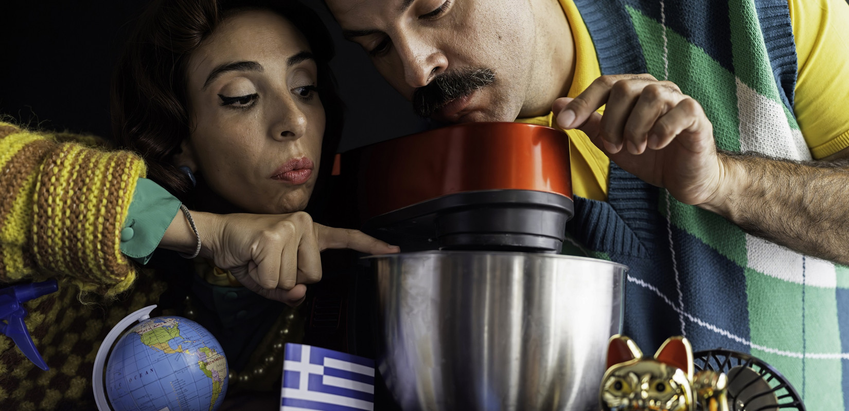 Πρωτότυπη θεατρική συνταγή χτυπημένη στο «Μίξερ» Πρωτότυπη θεατρική συνταγή χτυπημένη στο «Μίξερ»