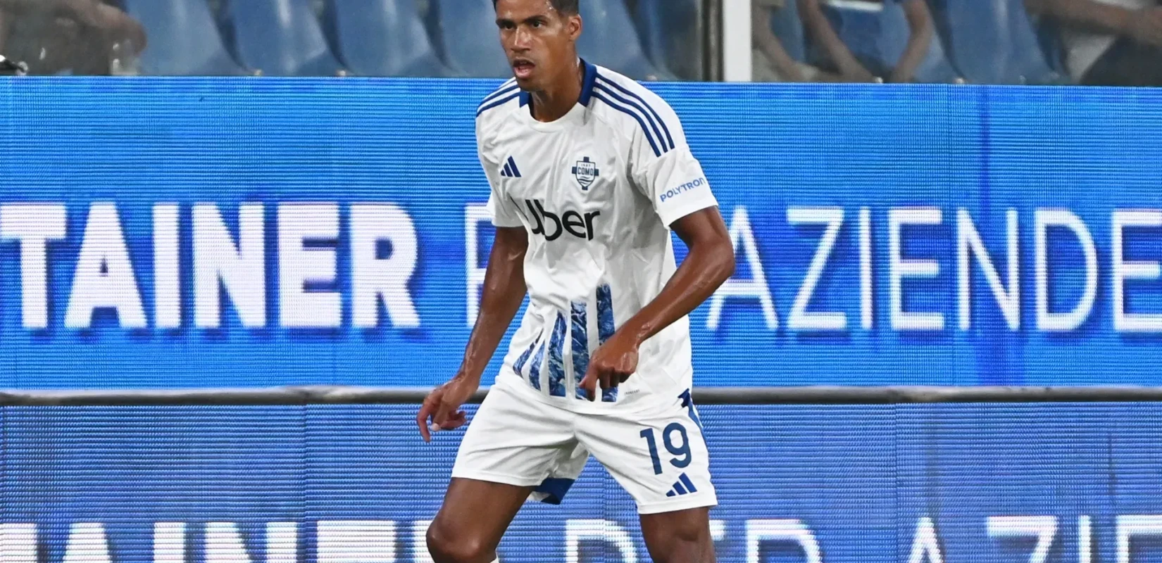 Ο Ραφαέλ Βαράν ανακοίνωσε ότι σταματάει το ποδόσφαιρο στα 31 του (βίντεο)