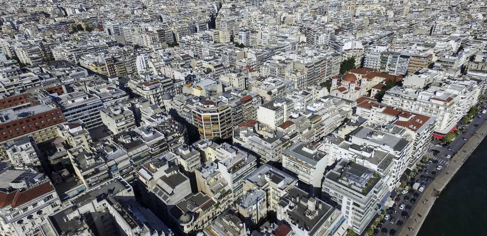 Θεσσαλονίκη: 30 ακίνητα, δημοτικά και δημόσια, ανακαινίζονται για να διατεθούν σε ευάλωτους συμπολίτες