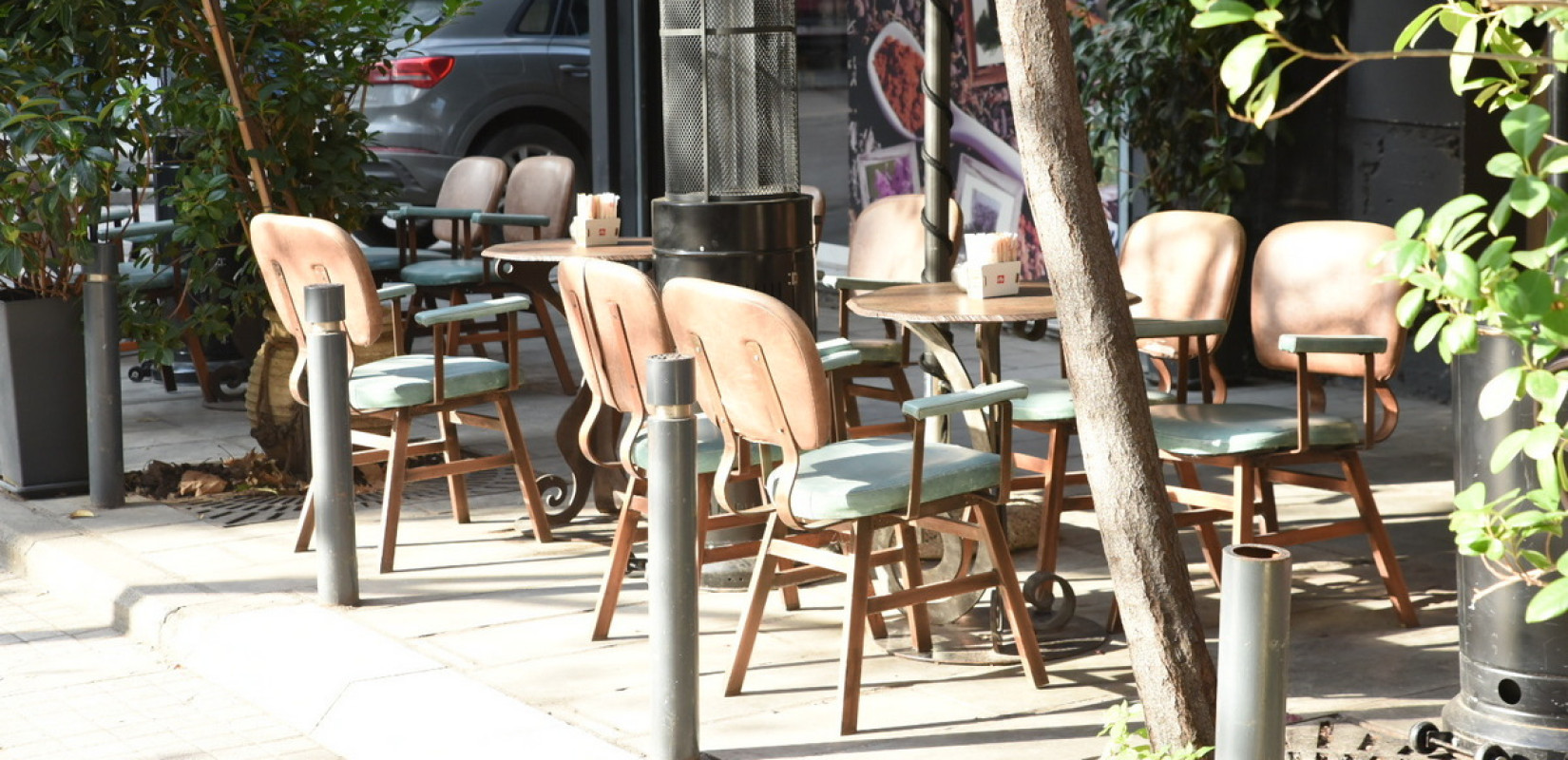 Θεσσαλονίκη: Οι δήμοι έδωσαν «το πράσινο φως» στο αίτημα του ΒΕΘ - Καταργείται το τέλος πεζοδρομίων για επιχειρήσεις