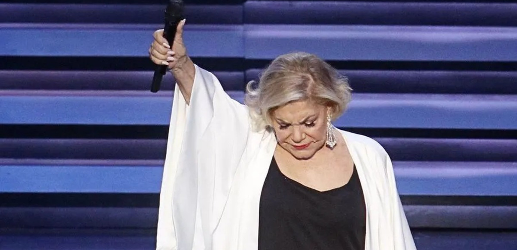 Έφυγε από τη ζωή η Μαρινέλλα, μία από τις μεγαλύτερες Ελληνίδες τραγουδίστριες