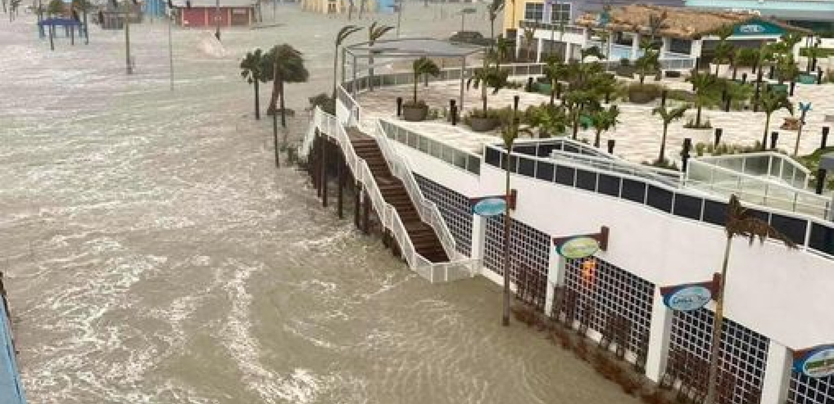 Κυκλώνας «Μίλτον»: «Σάρωσε» τα πάντα στο πέρασμά του στη Φλόριντα - Έχει αφήσει πίσω του νεκρούς και καταστροφές (βίντεο, φωτ.) Κυκλώνας «Μίλτον»: «Σάρωσε» τα πάντα στο πέρασμά του στη Φλόριντα - Έχει αφήσει πίσω του νεκρούς και καταστροφές (βίντεο, φωτ.)