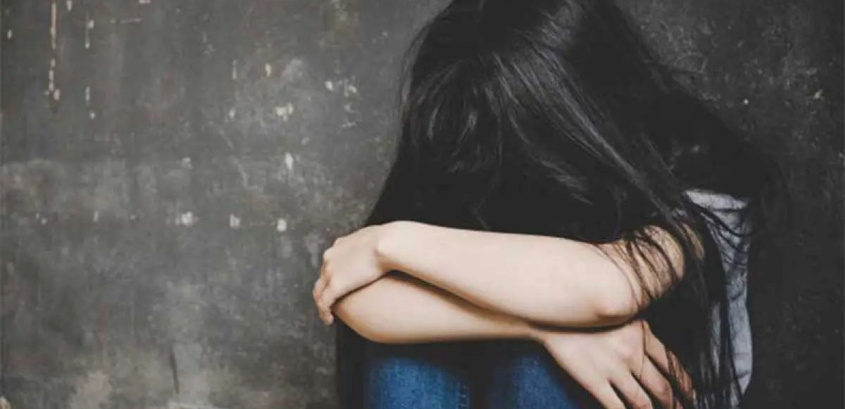 Φρίκη στον Βόλο: Γείτονες αποκάλυψαν τη βία που ζούσαν δύο μικρά αδέλφια από τη θεία τους