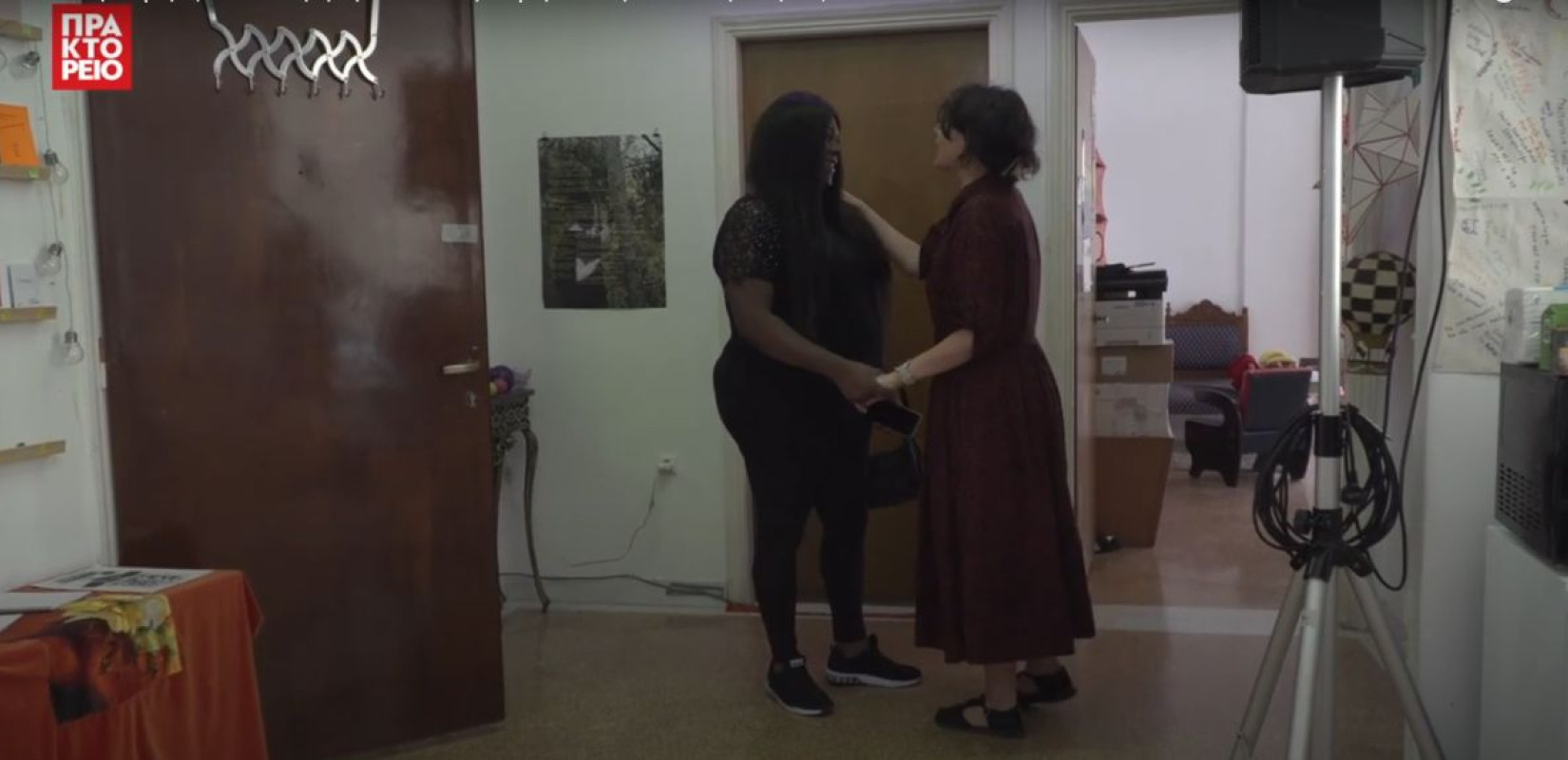 ΛΟΑΤΚΙ πρόσφυγες: Η άγνωστη πλευρά του προσφυγικού - Τα βασανιστήρια στα σκληρά καθεστώτα και η αγωνία στην Ελλάδα (βίντεο) ΛΟΑΤΚΙ πρόσφυγες: Η άγνωστη πλευρά του προσφυγικού - Τα βασανιστήρια στα σκληρά καθεστώτα και η αγωνία στην Ελλάδα (βίντεο)