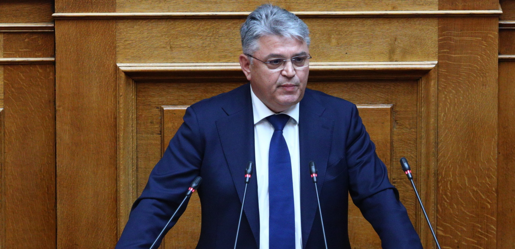 Συνάντηση Μητσοτάκη - Νατσιού αύριο στη Βουλή