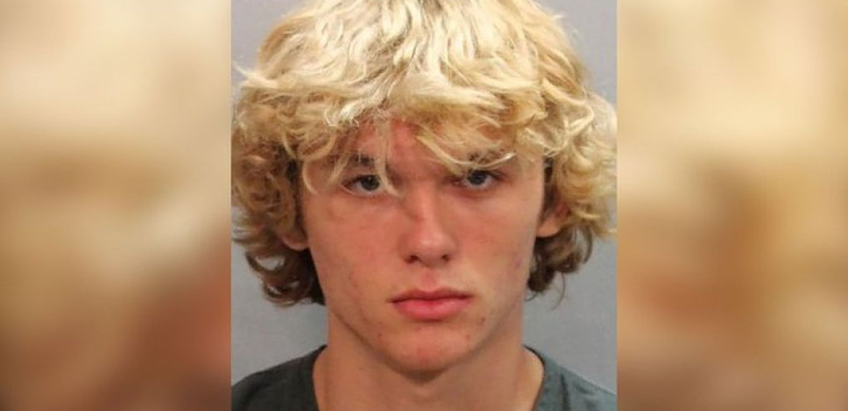 ΗΠΑ: 18χρονος έβγαλε ματσέτα και διαπληκτίστηκε με ηλικιωμένη έξω από εκλογικό κέντρο στη Φλόριντα (βίντεο, φωτ.) ΗΠΑ: 18χρονος έβγαλε ματσέτα και διαπληκτίστηκε με ηλικιωμένη έξω από εκλογικό κέντρο στη Φλόριντα (βίντεο, φωτ.)