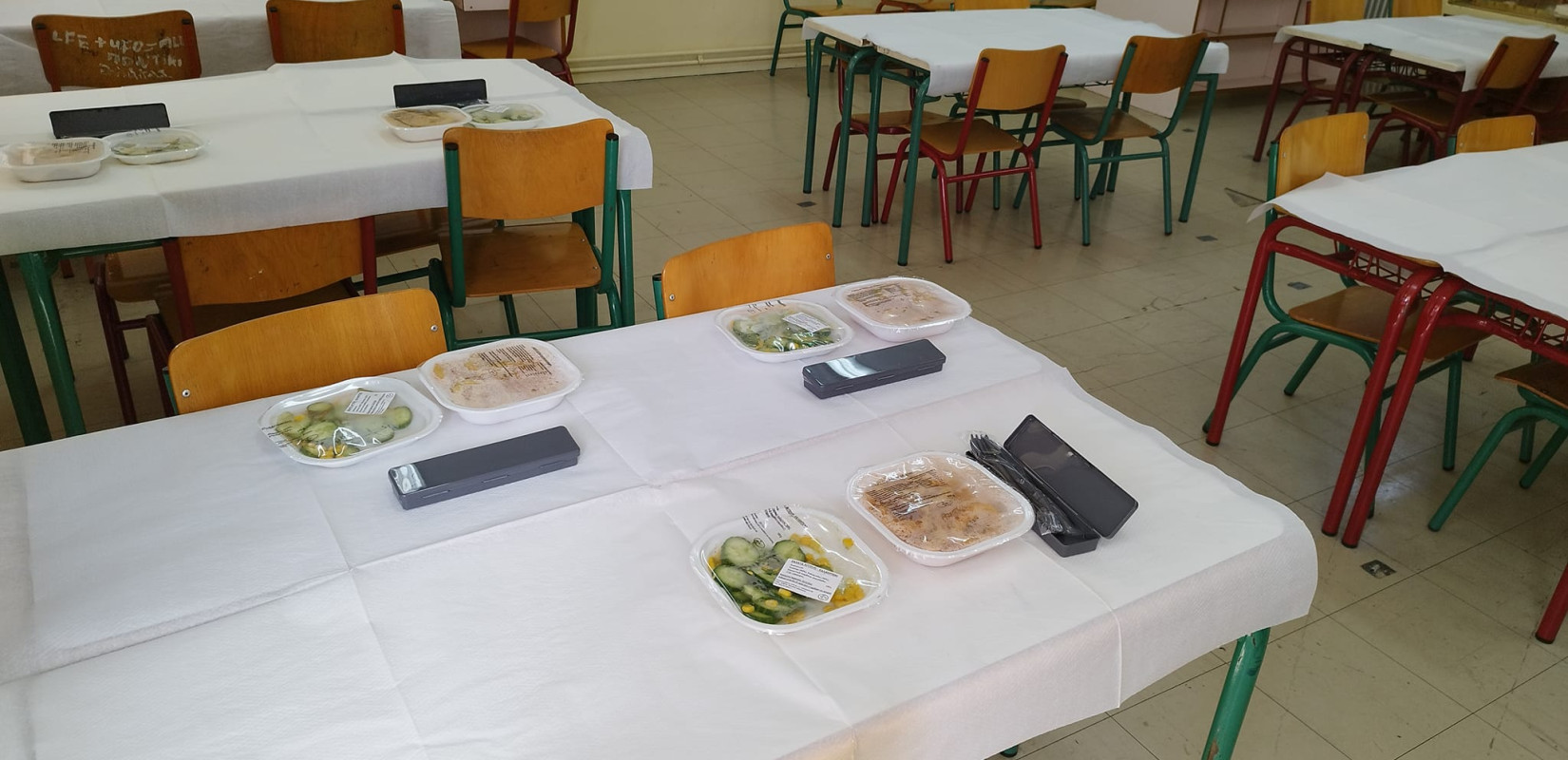 Ξεκίνησε η διανομή σχολικών γευμάτων στα σχολεία του Δήμου Καλαμαριάς (φωτ,)