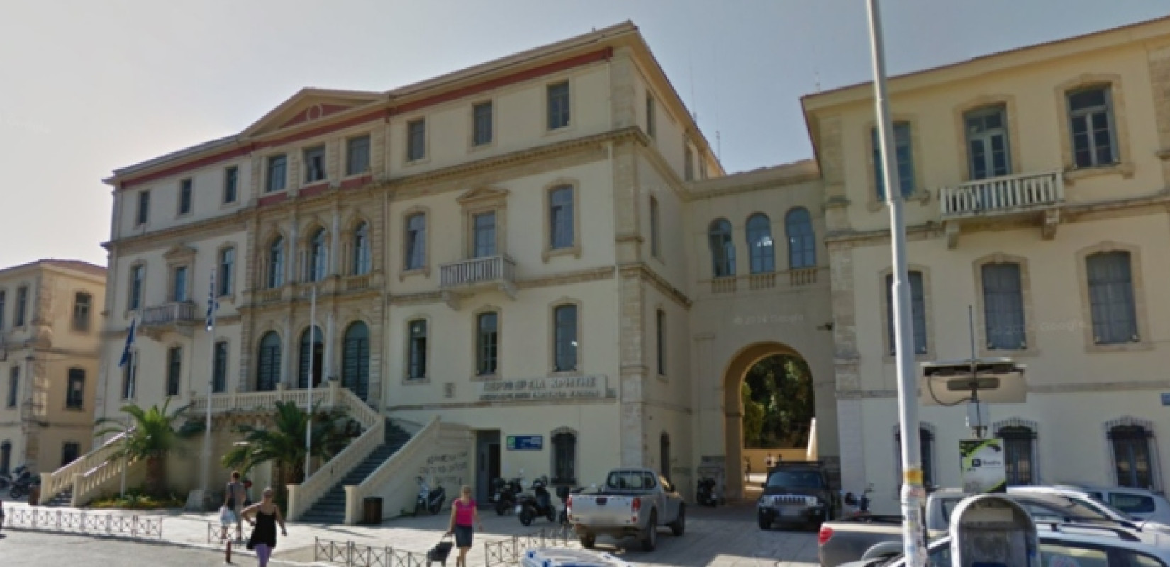 Χανιά: Τηλεφώνημα για βόμβα στα δικαστήρια - Εκκενώνονται οι αίθουσες Χανιά: Τηλεφώνημα για βόμβα στα δικαστήρια - Εκκενώνονται οι αίθουσες