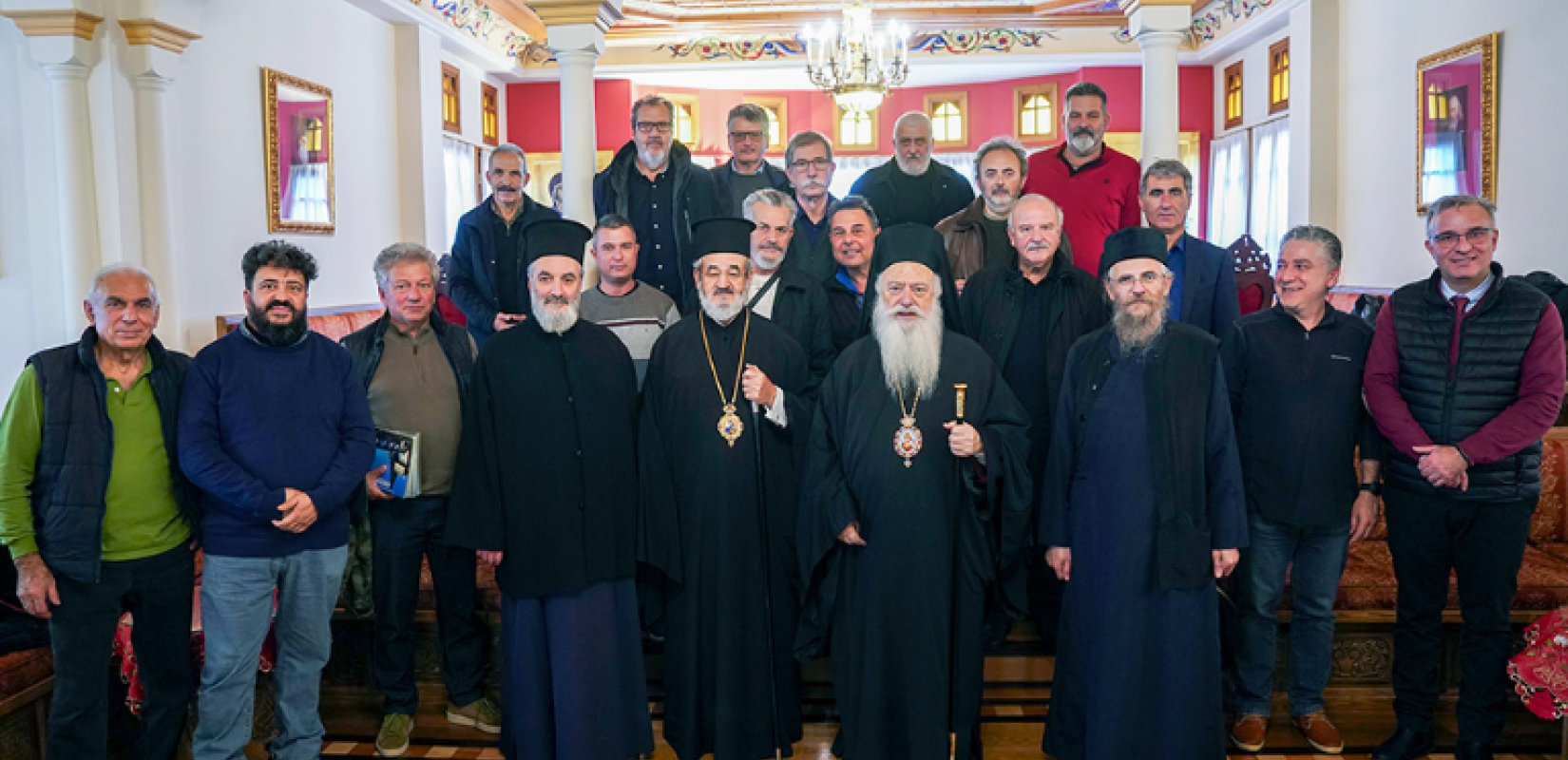 Βέροια: Αρχιερατικό Συλλείτουργο στην Παναγία Δοβρά για τη Σύναξη των αποφοίτων της Αθωνιάδος Σχολής