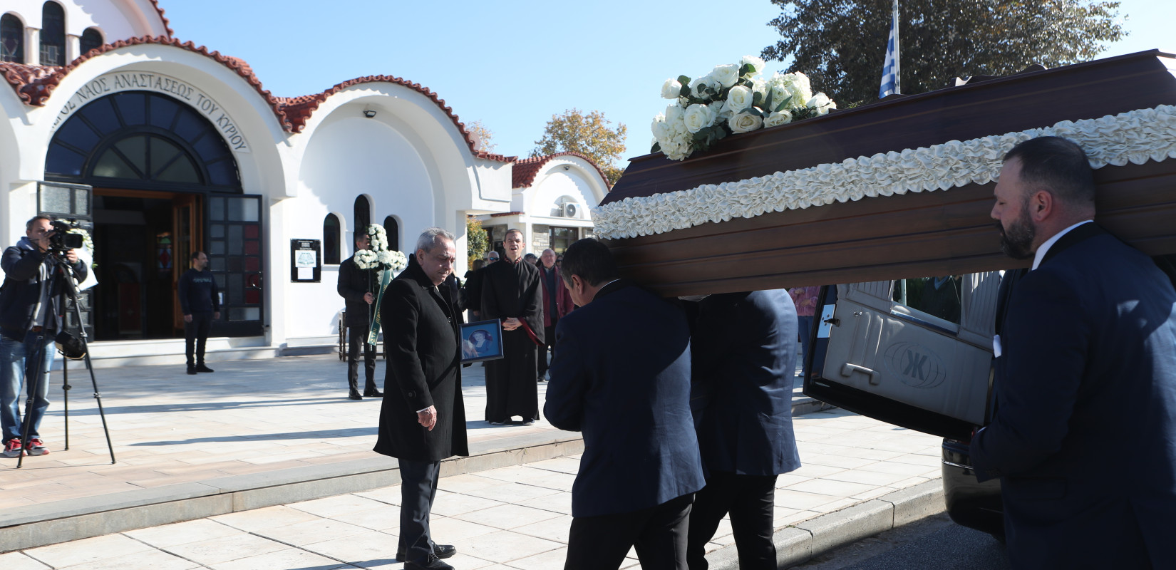 Βέφα Αλεξιάδου: Συγκίνηση στο τελευταίο αντίο (φωτ.)