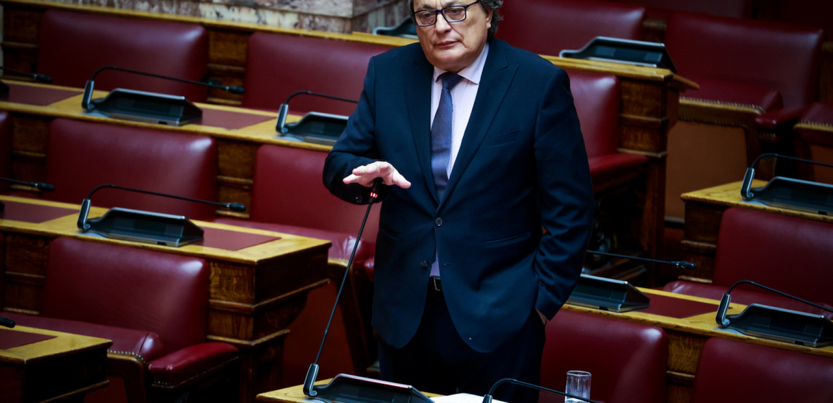 Αλέξανδρος Αυλωνίτης στη «ΜτΚ»: Ανοικτό στην κοινωνία το κόμμα Κασσελάκη