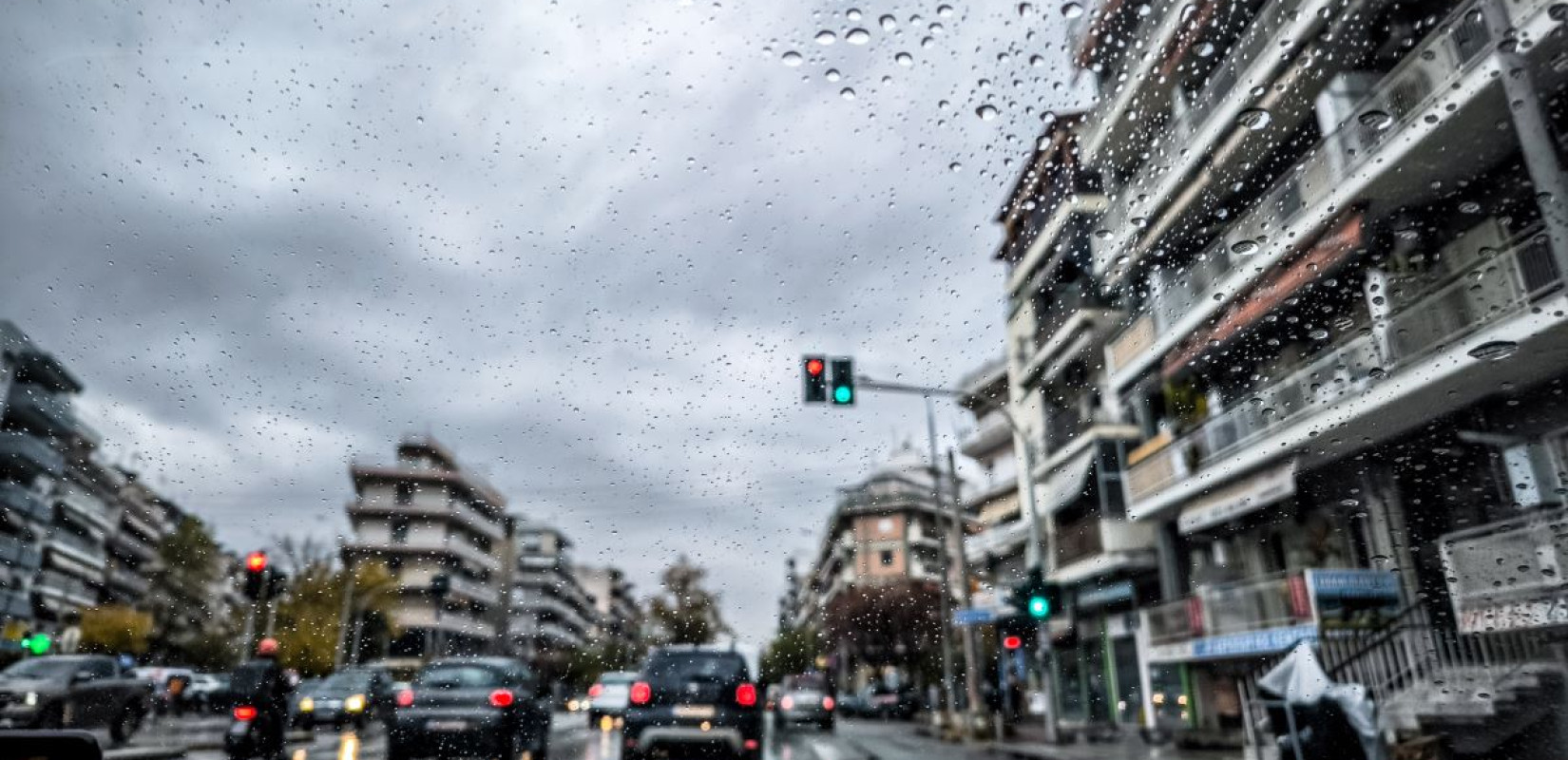 Με βροχές και έντονα καιρικά φαινόμενα μπαίνει ο Ιούνιος: Άστατος ο καιρός από σήμερα ως και την Τρίτη