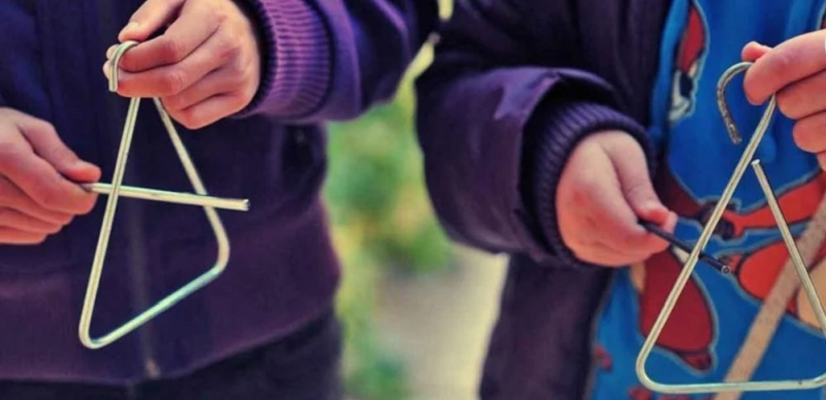 Χριστουγεννιάτικα κάλαντα: «Να τα πούμε;» - Τι είναι και από πού προέρχεται το έθιμο