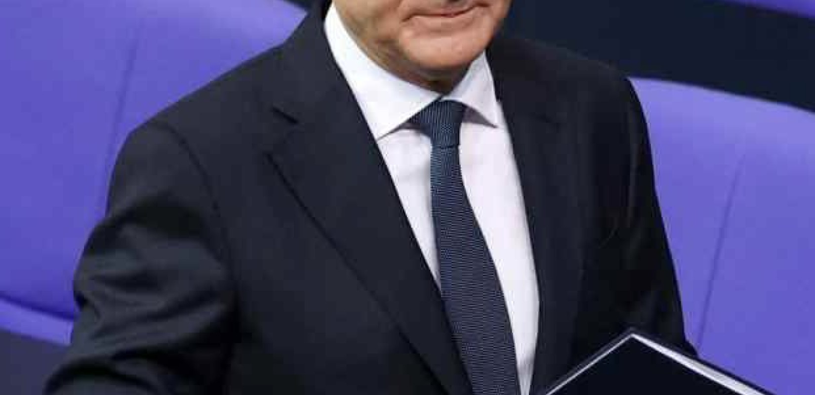 Σολτς για δηλώσεις Τραμπ: «Τα σύνορα δεν επιτρέπεται να μετακινούνται διά της βίας»