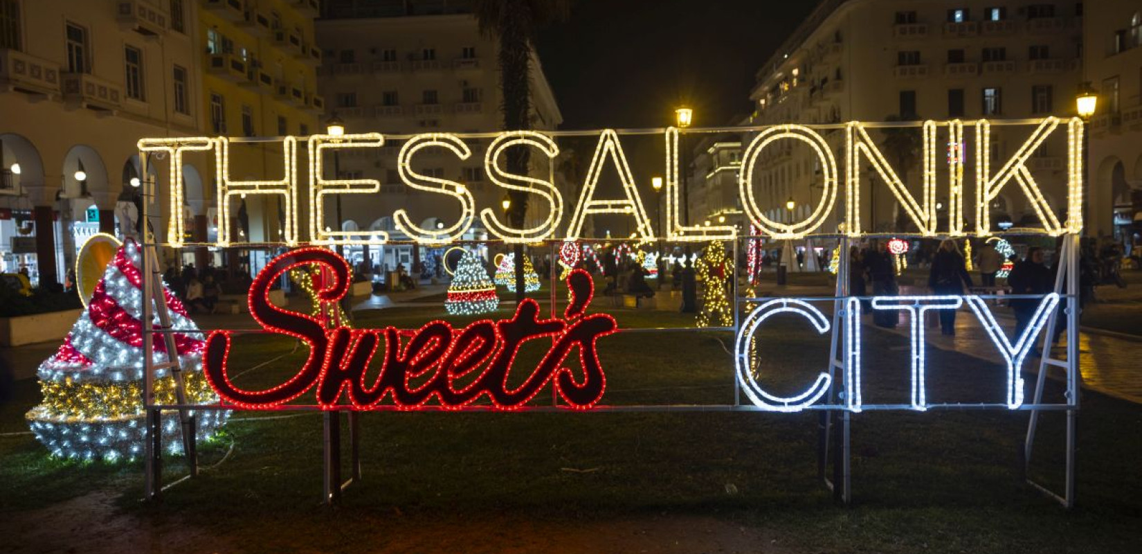 Θεσσαλονίκη: Ξεκινούν οι προετοιμασίες για τη Χριστουγεννιάτικη Αγορά στην Αριστοτέλους Θεσσαλονίκη: Ξεκινούν οι προετοιμασίες για τη Χριστουγεννιάτικη Αγορά στην Αριστοτέλους