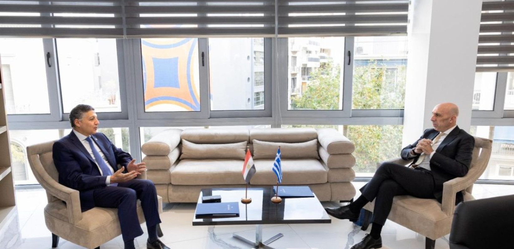 Συνάντηση Μπρατάκου-Γιουσέφ στο ΕΒΕΑ