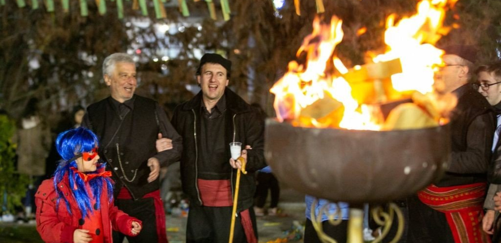 Έρχονται... Φανοί, "Μπουμπούνες" και καρναβάλια στη δυτική Μακεδονία