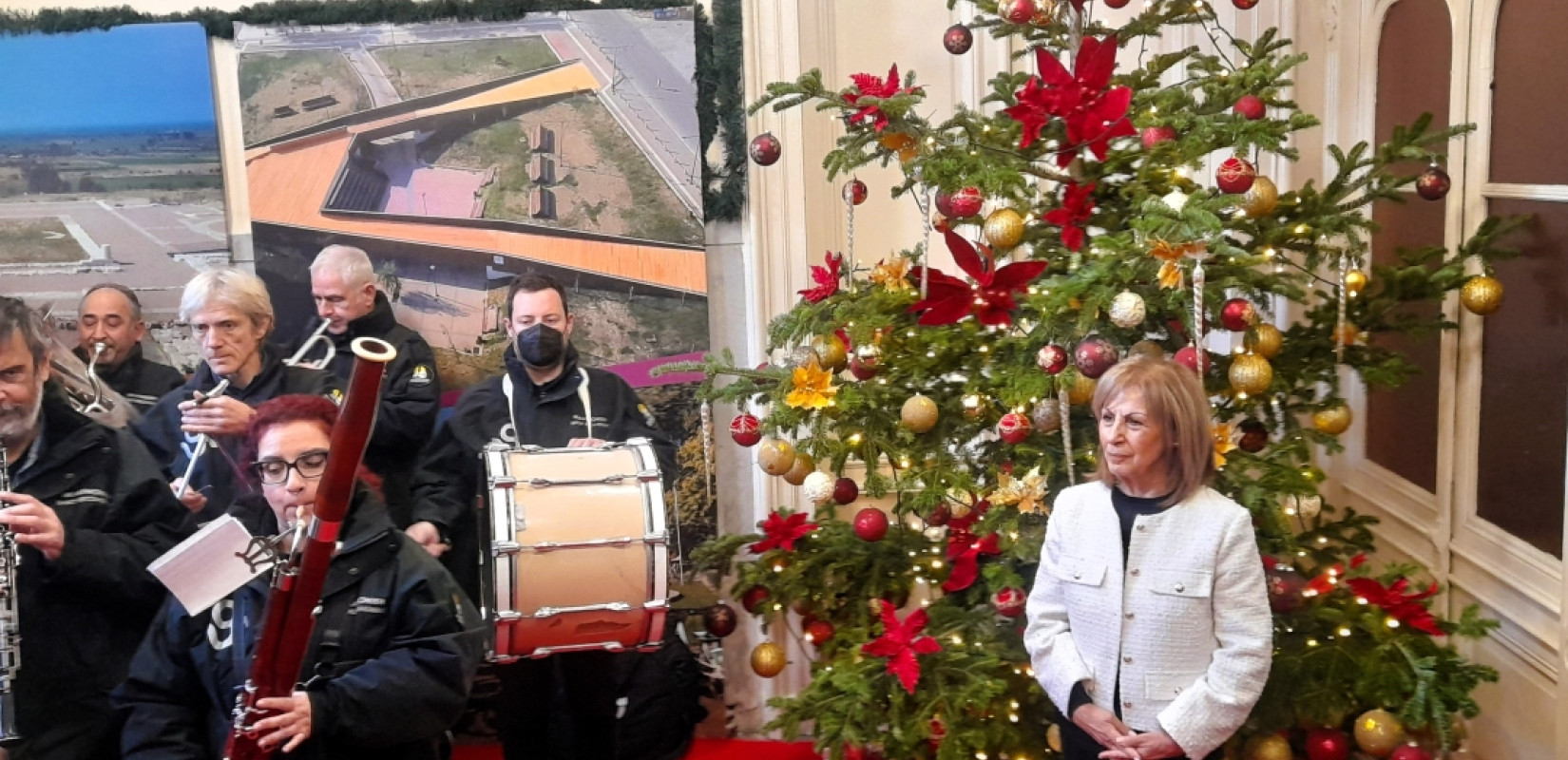 Κάλαντα της Πρωτοχρονιάς στην Περιφερειάρχη Κεντρικής Μακεδονίας Αθηνά Αηδονά