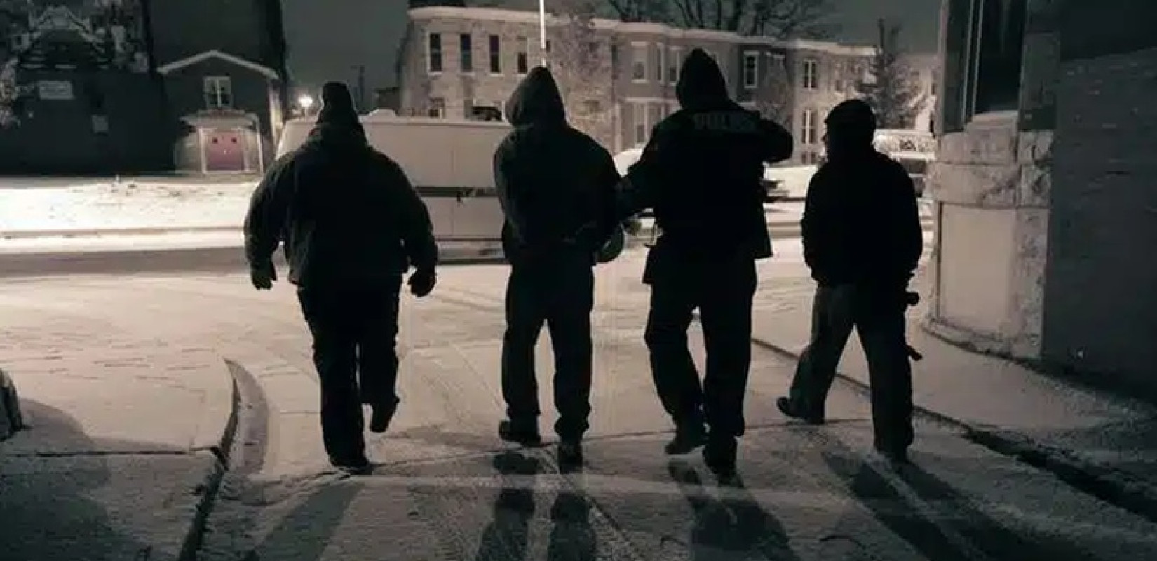 Βάρκιζα: Οκτώ συλλήψεις και δύο τραυματίες έπειτα από αιματηρή συμπλοκή ανηλίκων