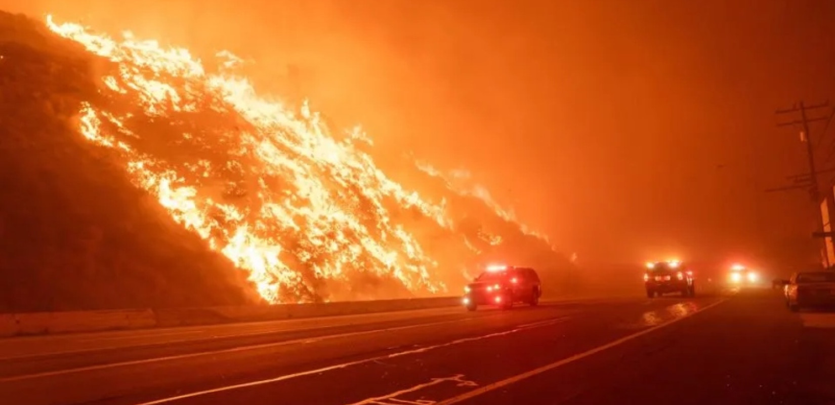 Λος Άντζελες: Ο Μπίλι Κρίσταλ και η Πάρις Χίλτον ανάμεσα στους διάσημους που έχασαν τα σπίτια τους στις πυρκαγιές (βίντεο)