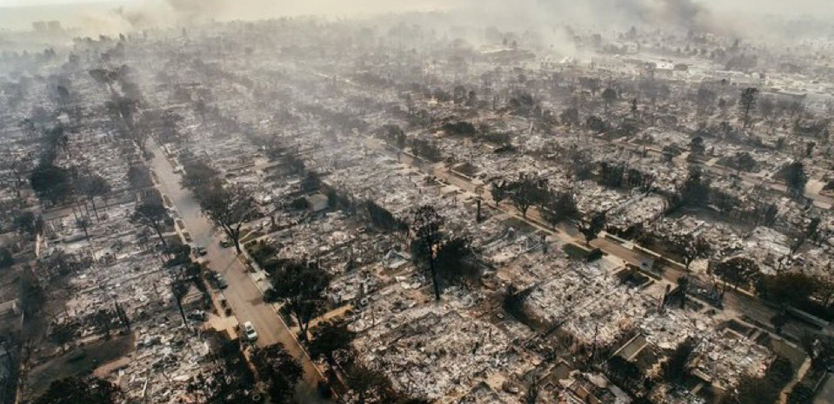 Πυρκαγιές στο Λος Άντζελες: Ποιες είναι «οι τέλειες συνθήκες» που εξηγούν το μέγεθος της καταστροφής