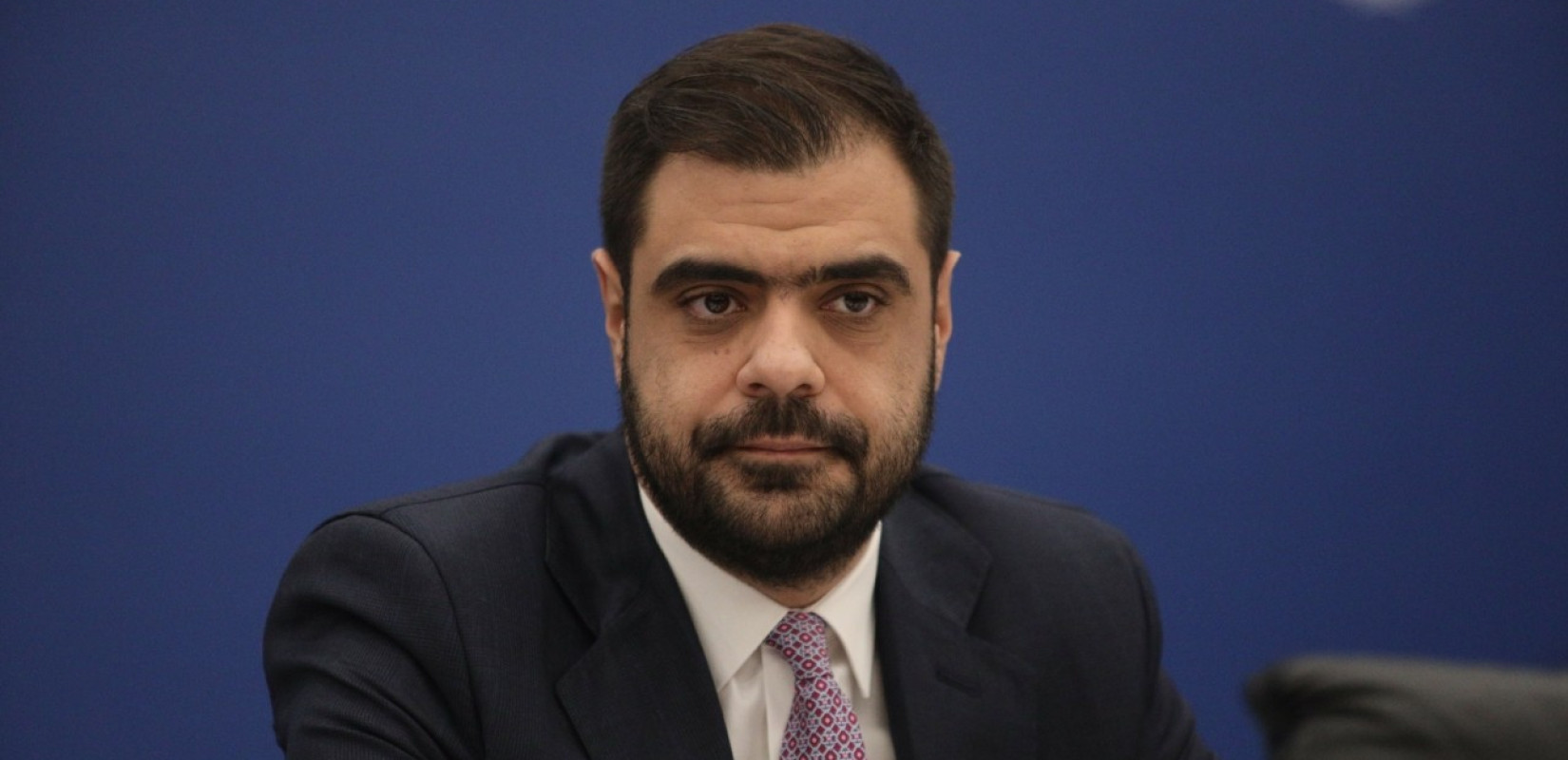 «Έχουμε αστυνομικούς αλλά δεν έχουμε πυροσβέστες»; - Οι απαντήσεις της κυβέρνησης στην αντιπολίτευση για τις πυρκαγιές