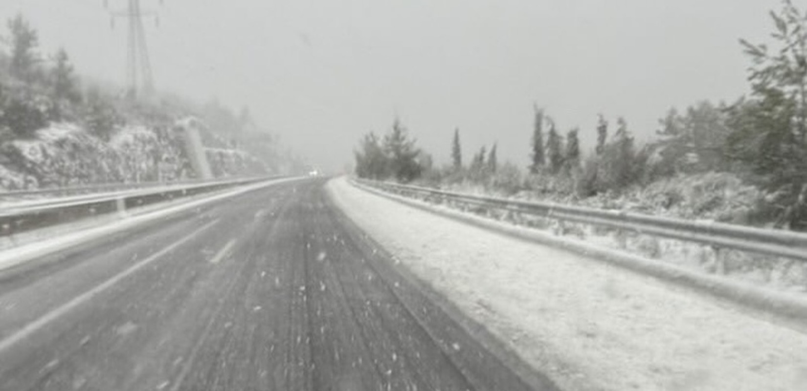 «Λευκή μέρα» μέσα στον Μάρτιο είδε η Βόρεια Ελλάδα - Δείτε βίντεο από τα χιονισμένα τοπία