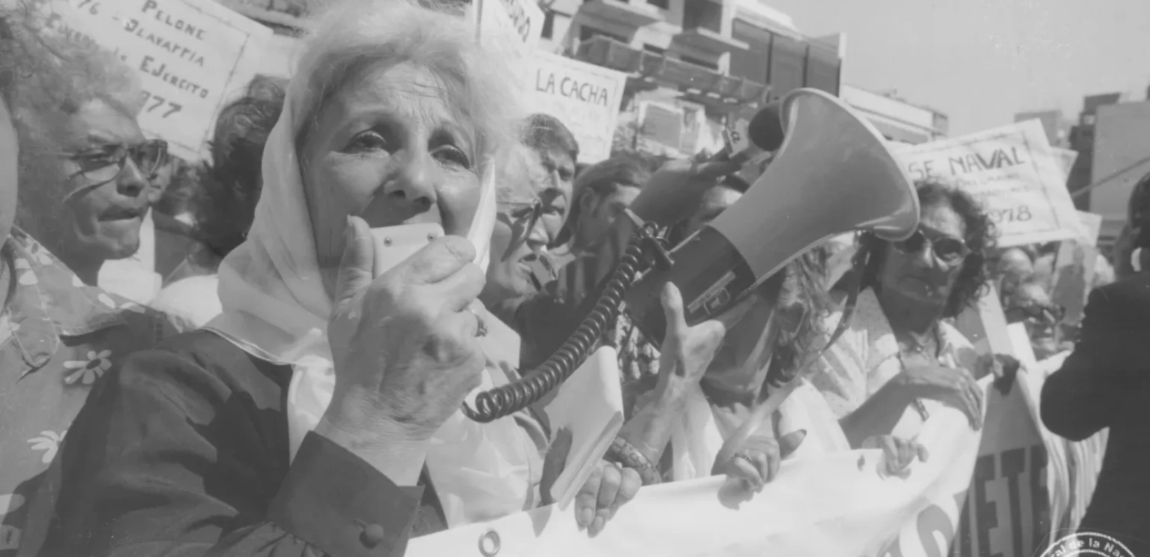 Αργεντινή: Οι «Γιαγιάδες της Πλατείας Μαΐου» εντόπισαν άλλο ένα κλεμμένο παιδί της δικτατορίας, την «εγγονή αρ. 139»