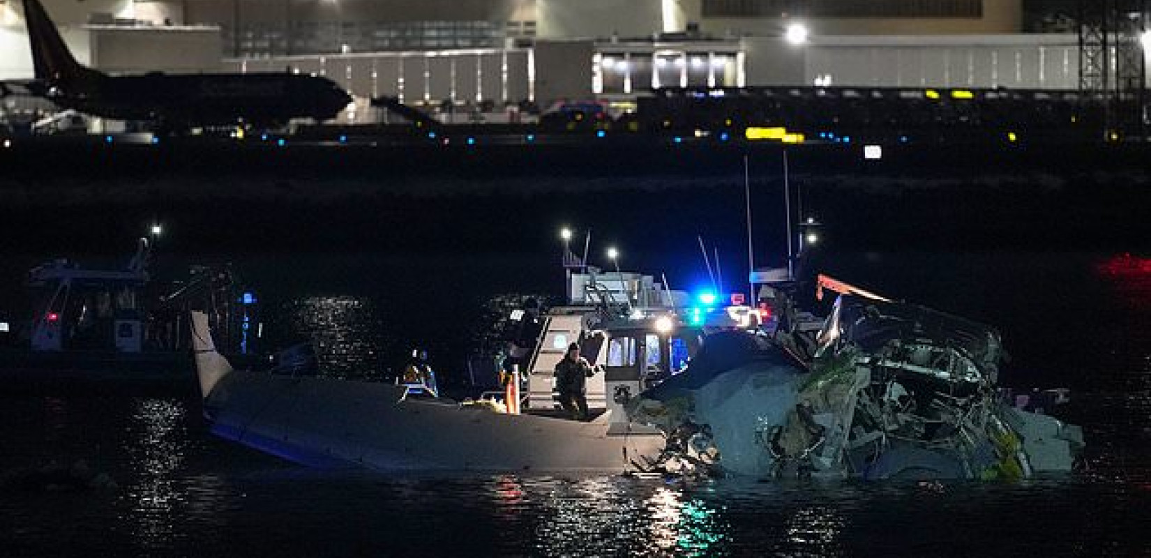 ΗΠΑ: Ρώσοι παγκόσμιοι πρωταθλητές του καλλιτεχνικού πατινάζ και άλλοι αθλητές βρίσκονταν στο αεροπλάνο που συνετρίβη