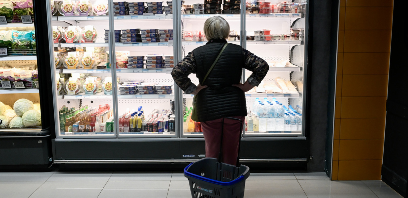 Έρευνα: 8 στους 10 πολίτες μειώνουν δαπάνες ακόμα και για τρόφιμα - Σε «κλοιό» ακρίβειας και αβεβαιότητας τα νοικοκυριά