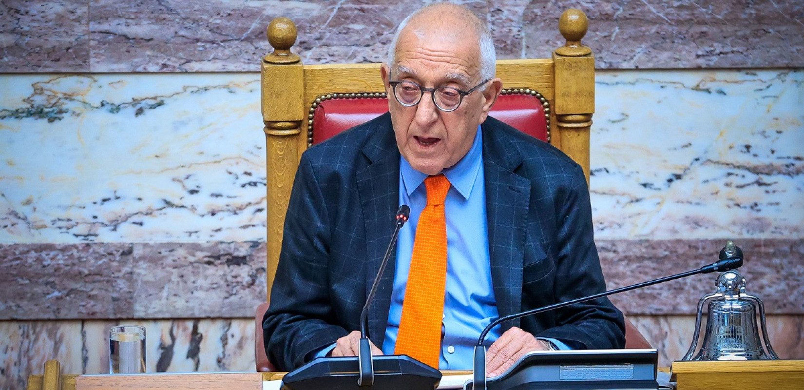 Βουλή: Τι απαντά ο Ν. Κακλαμάνης για την επίθεση στο γραφείο του βουλευτή ΝΔ Λάρισας Χρ. Καπετάνου
