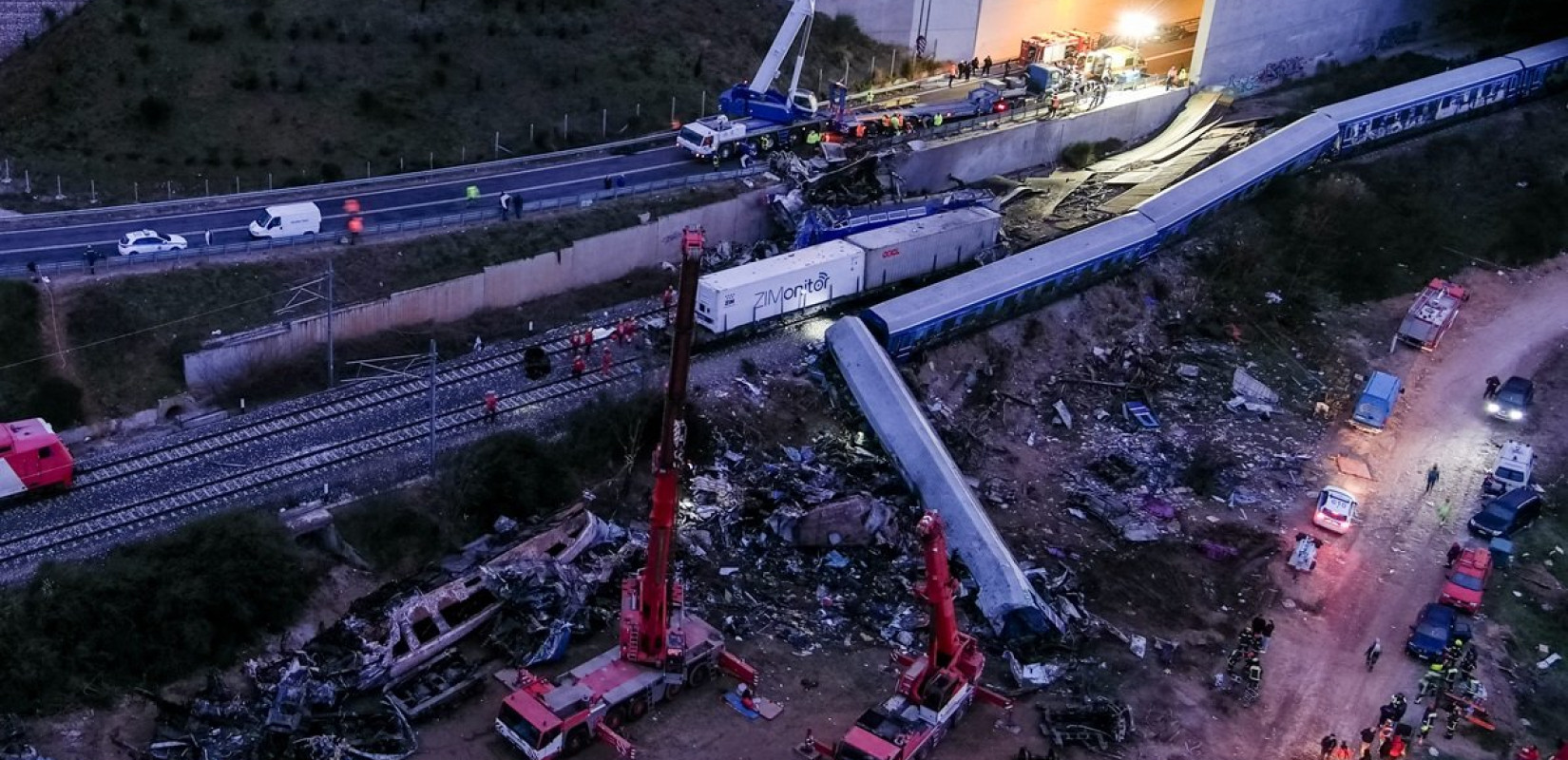 Τέμπη: «Αντιμετώπιζαν τα λείψανα ως σκραπ» λέει συγγενής θύματος