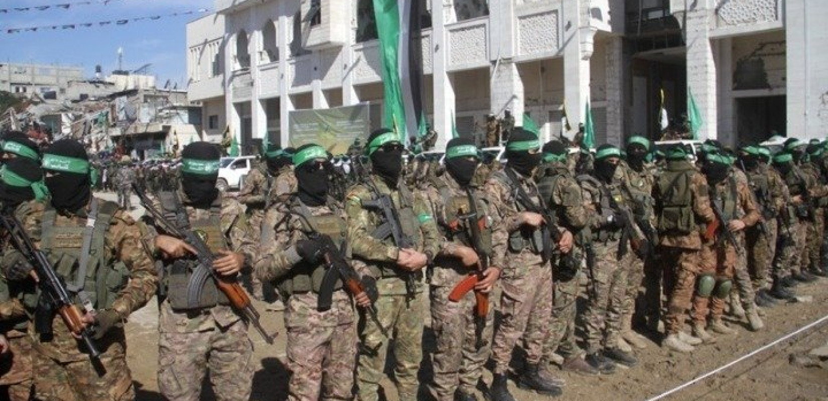 Χαμάς: Ξεκάθαρο μήνυμα πως δεν καταθέτει τα όπλα ενόψει του τετ-α-τετ Τραμπ - Νετανιάχου