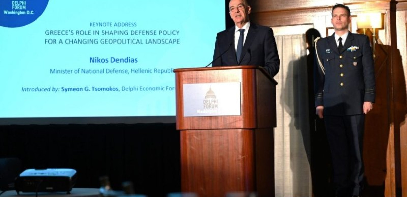 Δένδιας: Οι ΗΠΑ πρέπει να επιλέξουν ανάμεσα στην αυταρχική Τουρκία και την Ελλάδα του διεθνούς δικαίου