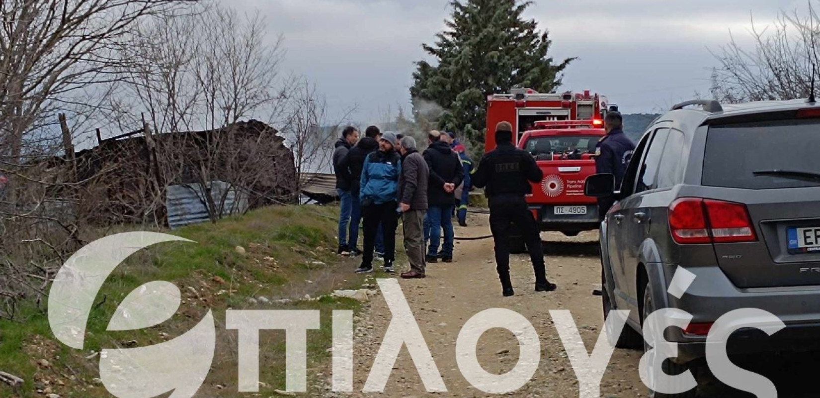 Σε κλίμα βαθιάς οδύνης η κηδεία της 52χρονης που σκότωσε ο 59χρονος σύζυγός της - Παρών φρουρούμενος και ο γιος τους Σε κλίμα βαθιάς οδύνης η κηδεία της 52χρονης που σκότωσε ο 59χρονος σύζυγός της - Παρών φρουρούμενος και ο γιος τους