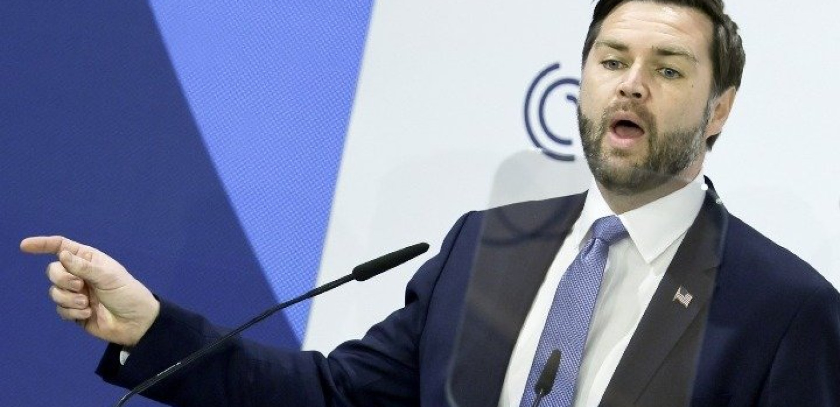 Βανς: Η Ουάσινγκτον επιθυμεί την αναζήτηση μιας διπλωματικής διαδικασίας με το Ιράν