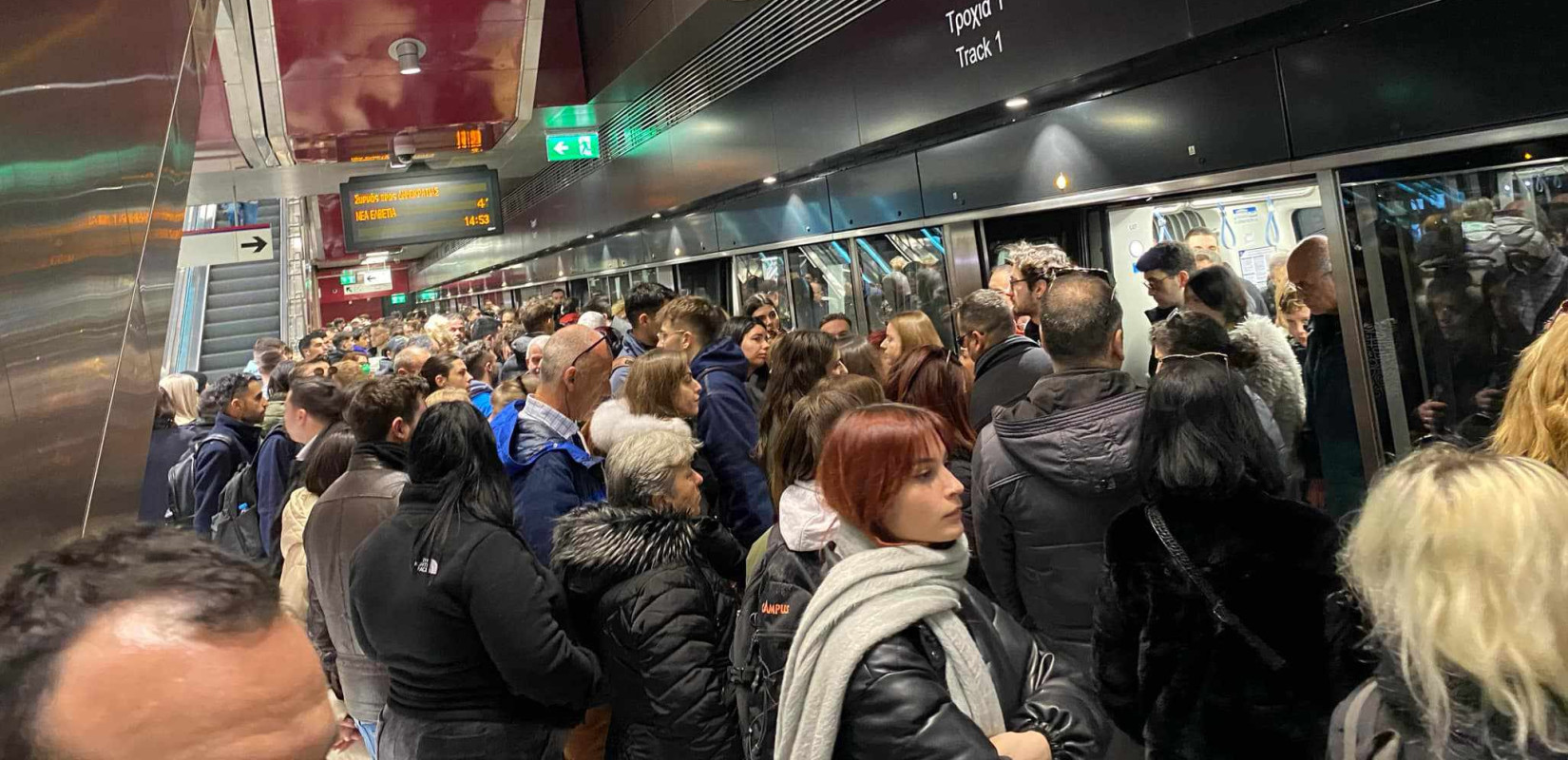 Θεσσαλονίκη: Παραμένουν τα προβλήματα στο Μετρό - Ο σταθμός 25ης Μαρτίου λειτουργεί για μετεπιβίβαση