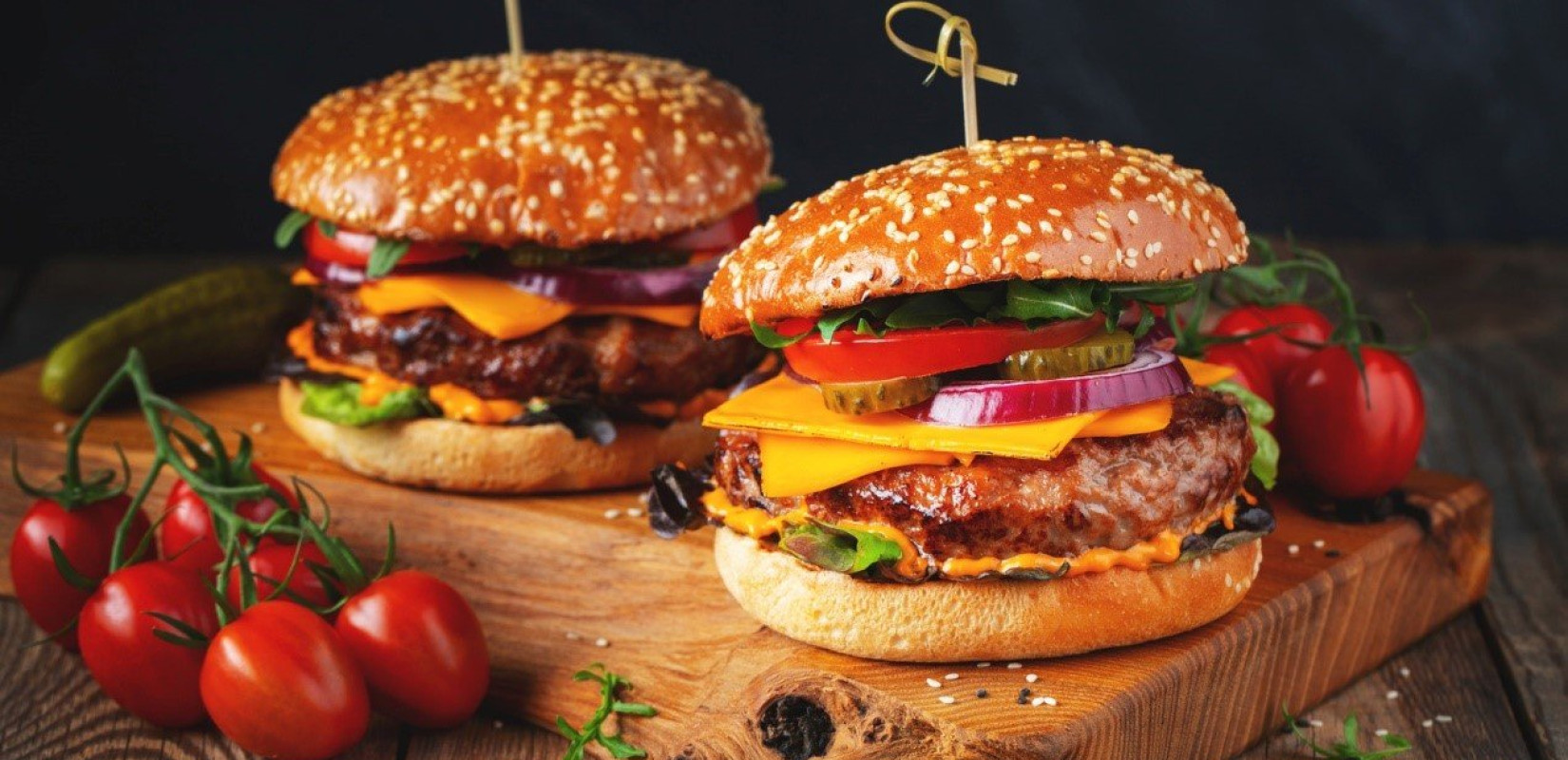 Αφιέρωμα: Best of Street Food 2025 | Ανακαλύψτε 20 από τα καλύτερα spots «γρήγορου φαγητού» στη Θεσσαλονίκη