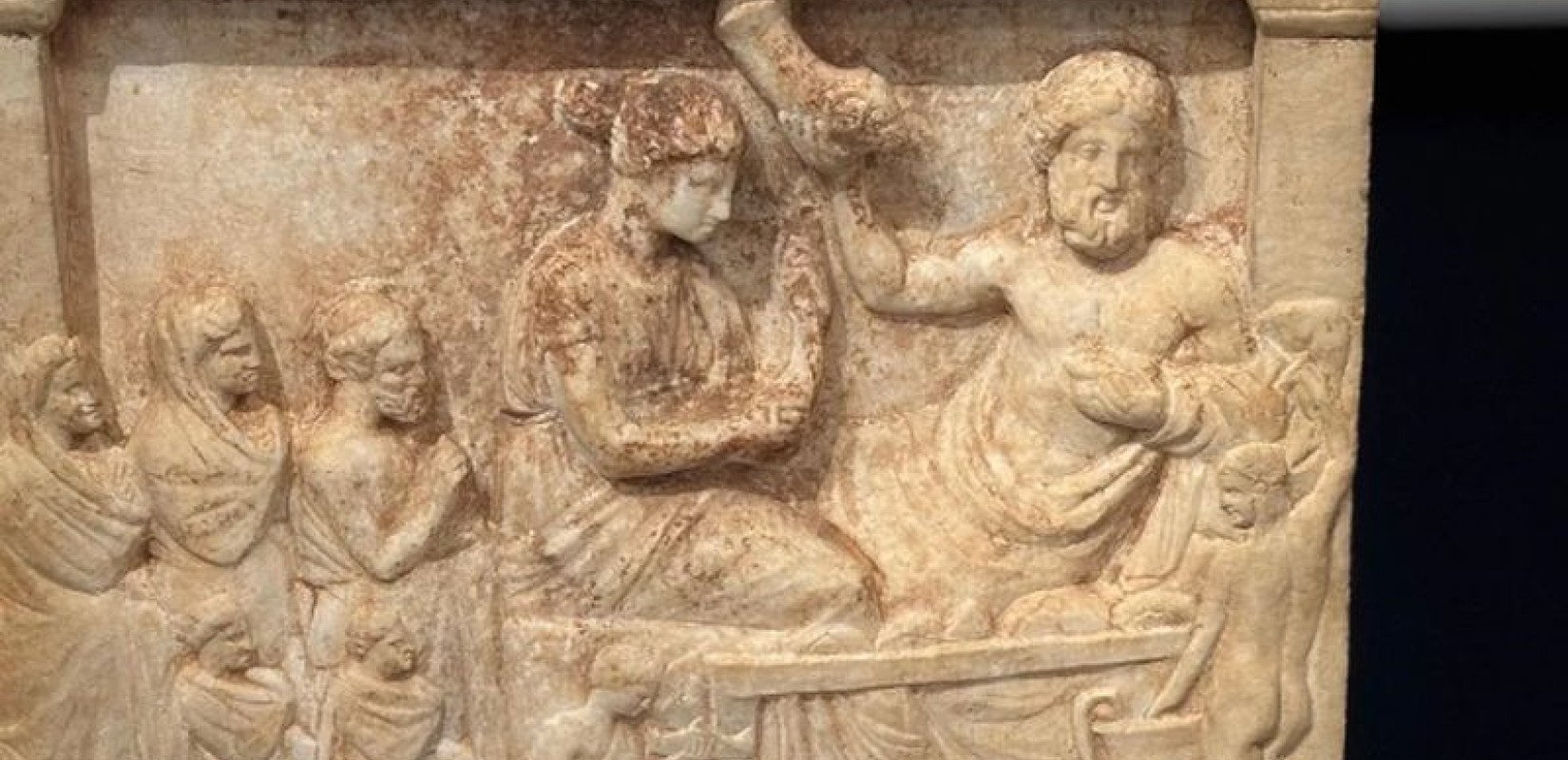 Επαναπατρίζονται στην Ελλάδα 11 αρχαία αντικείμενα - Τα παρέλαβε η Λίνα Μενδώνη από την Εισαγγελία της Νέας Υόρκης Επαναπατρίζονται στην Ελλάδα 11 αρχαία αντικείμενα - Τα παρέλαβε η Λίνα Μενδώνη από την Εισαγγελία της Νέας Υόρκης