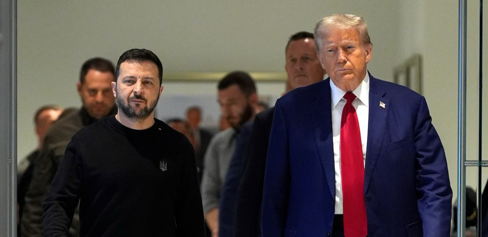 Εκβιασμός Τραμπ: Απειλεί να κόψει τα όπλα στην Ουκρανία αν η Ευρώπη δεν στείλει στρατό στο Χορμούζ