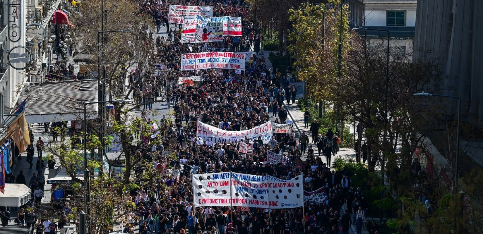 Τρία χρόνια από την τραγωδία των Τεμπών: Κάλεσμα για πανελλαδικά συλλαλητήρια στις 28 Φεβρουαρίου